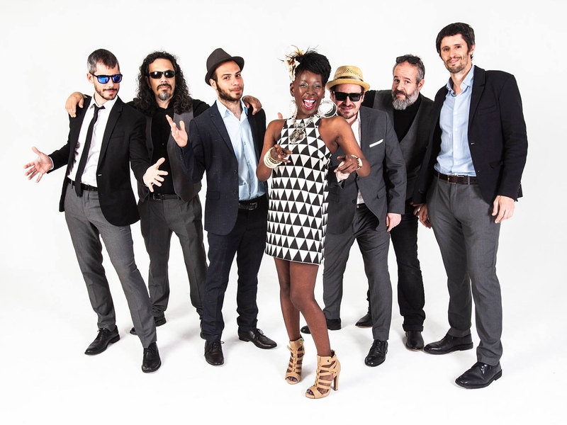 Shirley Davis & The Silverbacks